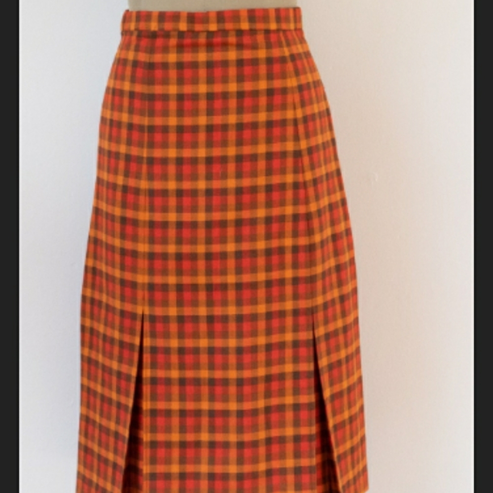 Vintage pleated orange Halloween skirt